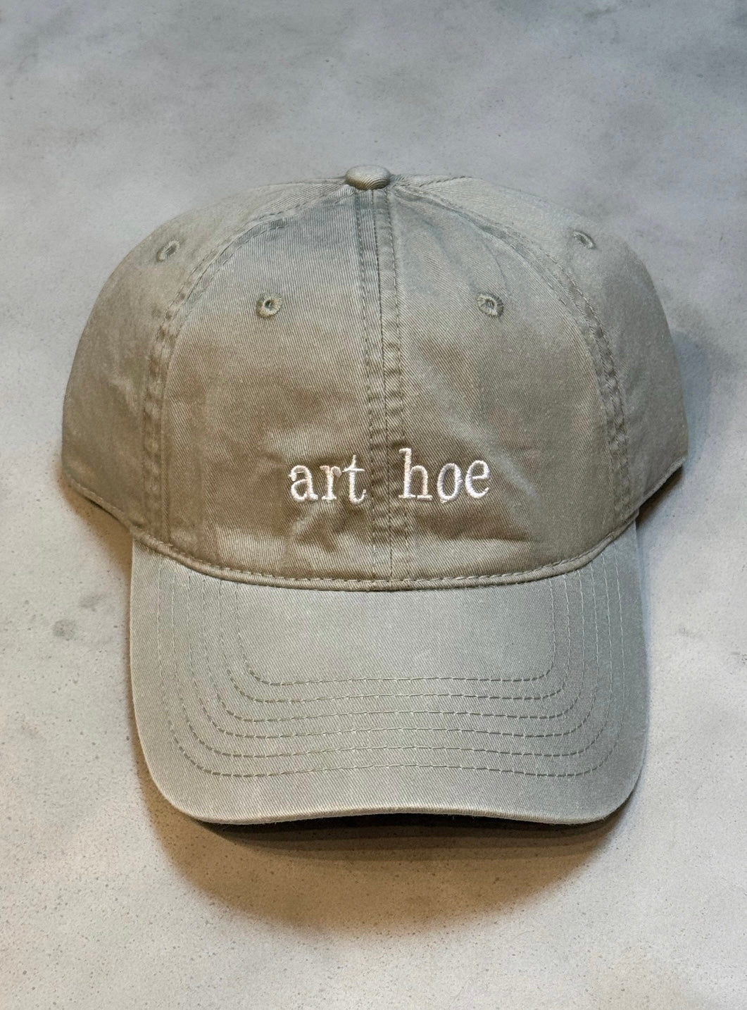 art hoe EMBROIDERED HAT - KHAKI / WHITE THREAD