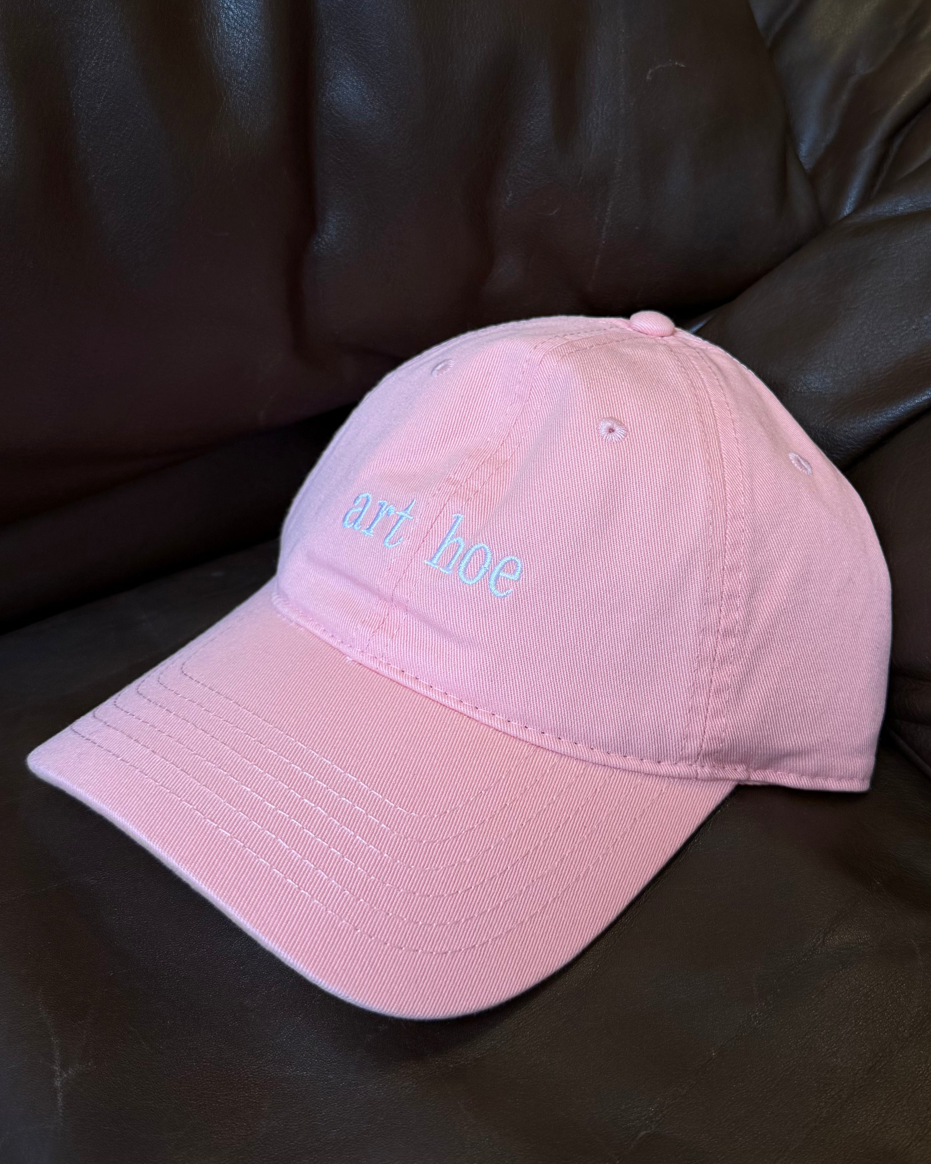 EMBROIDERED HAT - LIGHT PINK / WHITE THREAD